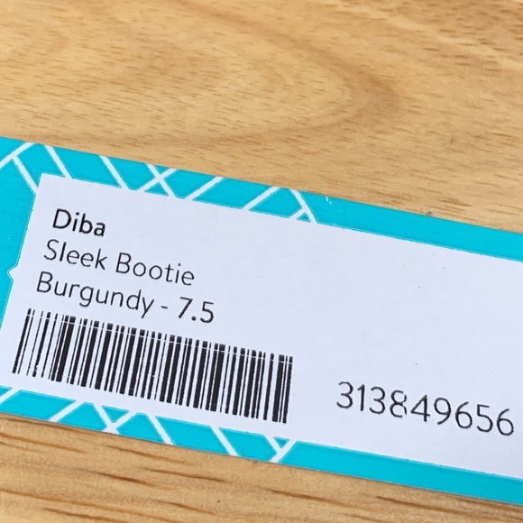 NEW Diba 7.5 Sleek Suede Leather Bootie Burgundy Red Side Zip 2" Heel‎ - Picture 2 of 7